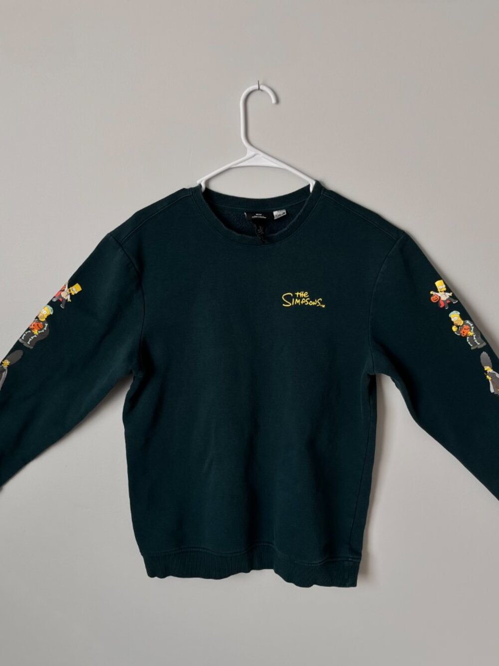 H&M The Simpsons Treehouse of Horror Halloween Sweatshirt Green Mens S Small